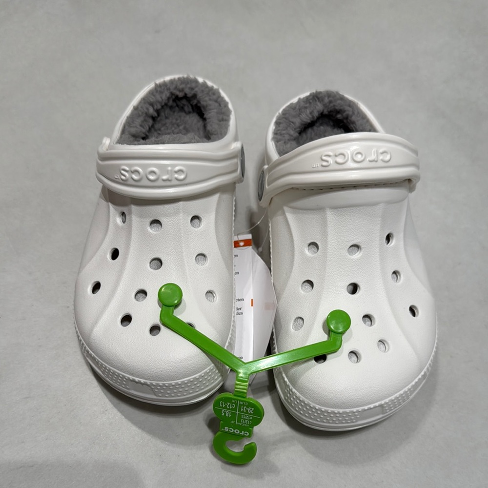 Crocs Kids Classic White Clogs with Grey fur liner